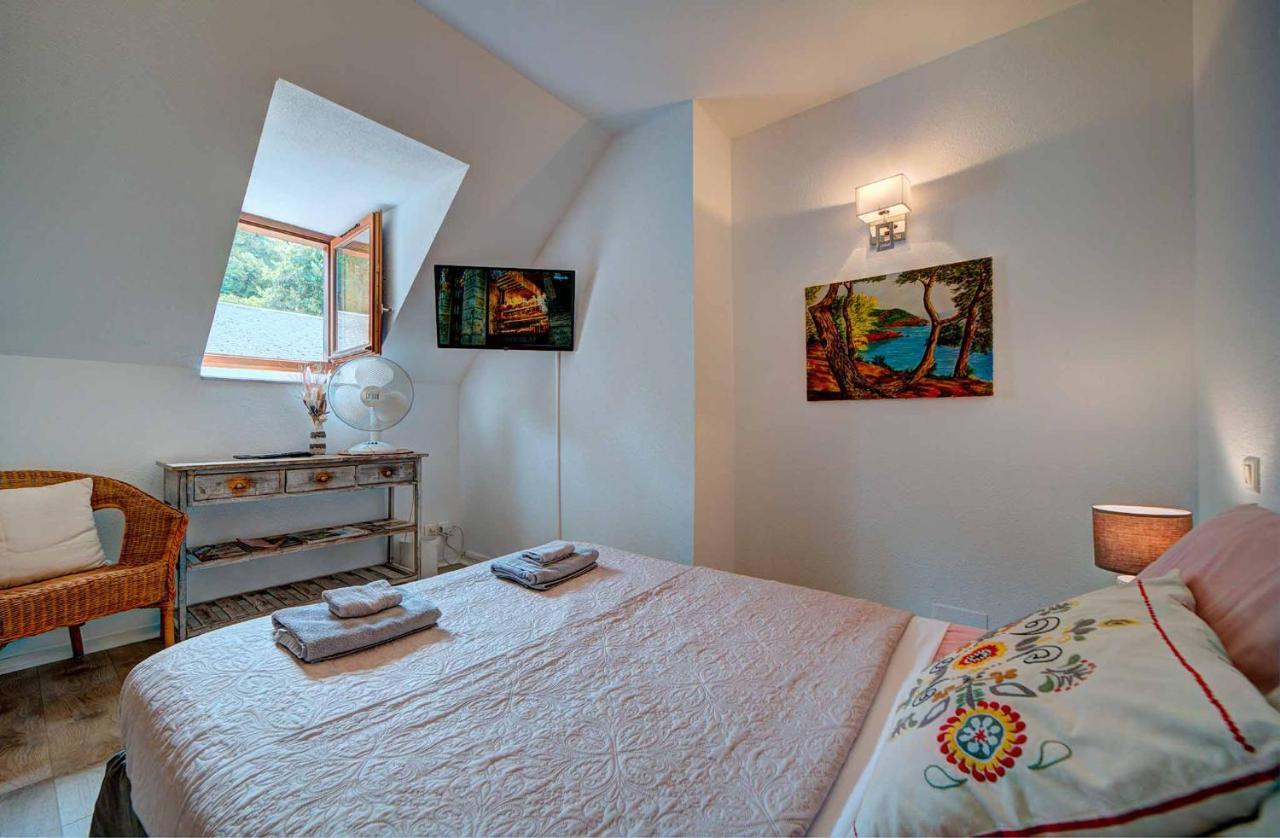 L'Escapade Bed and Breakfast Carlux Exteriör bild